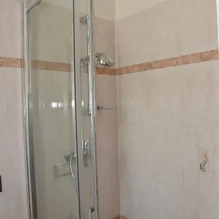Rosaria & Oda ve Kahvaltı Lecce