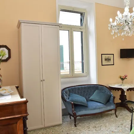 Rosaria & Bed and breakfast Lecce