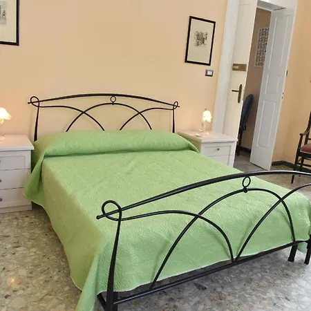 Rosaria & 3* Lecce